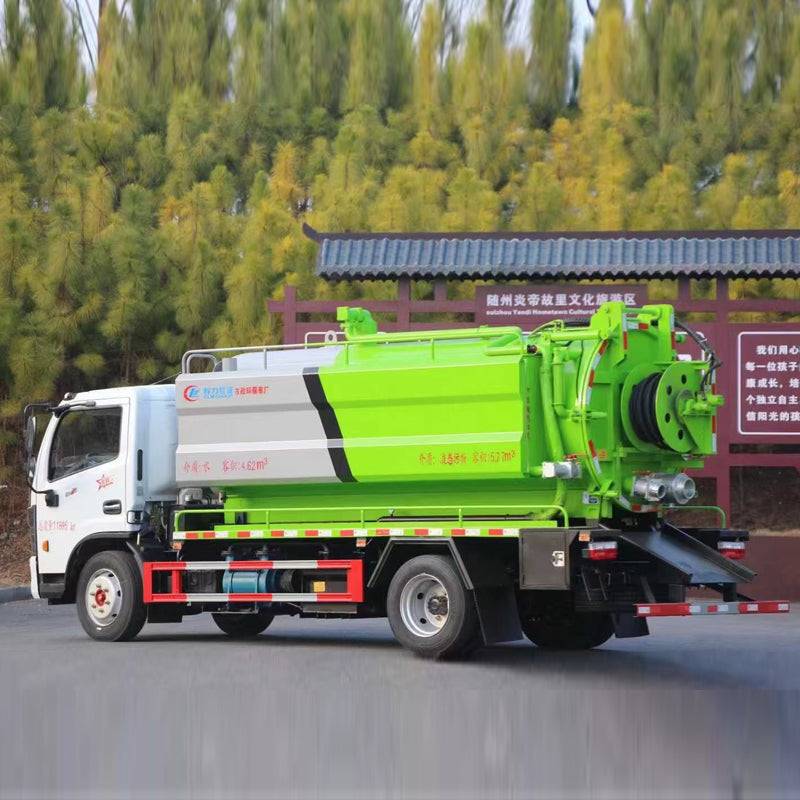 Dongfeng 4x2 sludge transport truck 4 square water tank 7 square waste tank