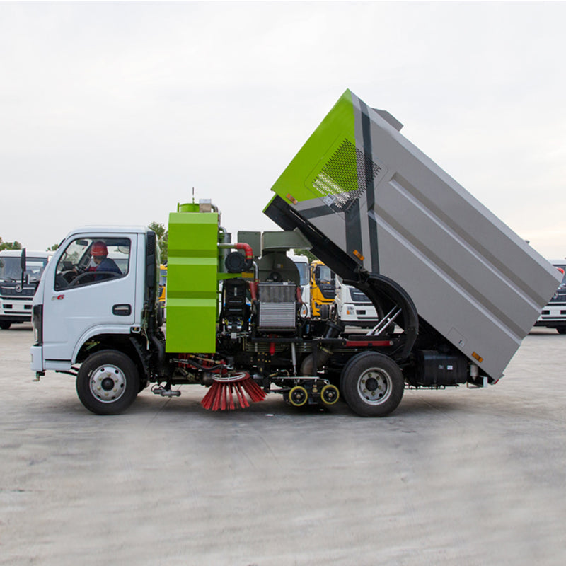 Balayeuse diesel de vente de balayeuse de route de décapant de poussière de Dongfeng 4x2 